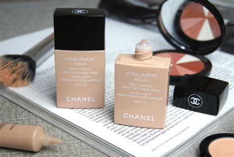 vitalumiere aqua chanel compact|Chanel vitalumiere aqua review.